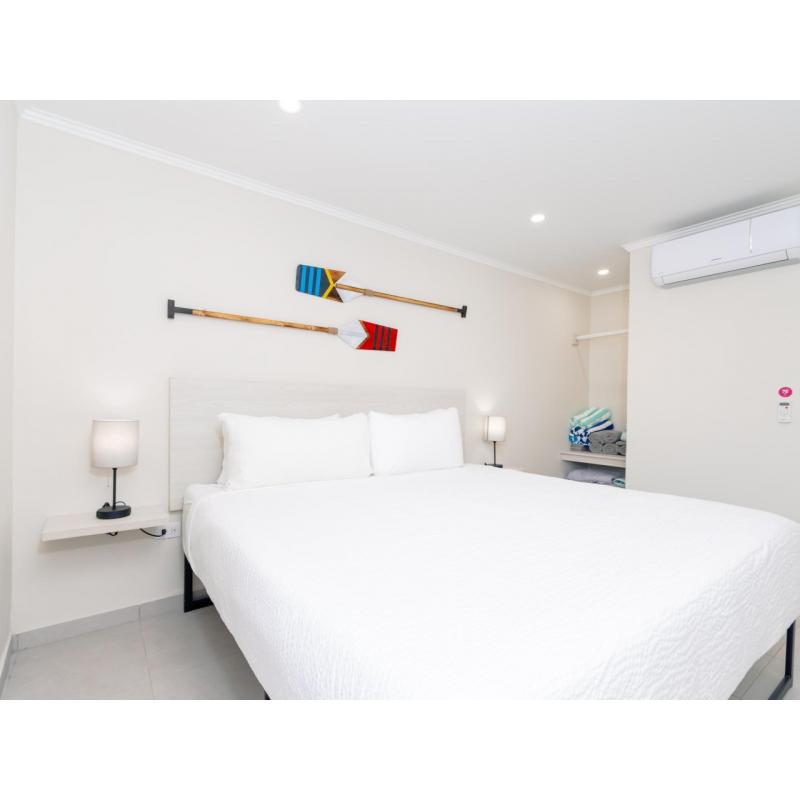 Charming 2 BR Condo in Exclusive Summer Side Condominiums, Noord, Aruba