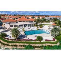 Townhouse in Aruba's Gold Coast