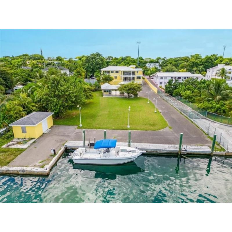 Creek House Eastern Road, Nassau and Paradise Island Bahamas