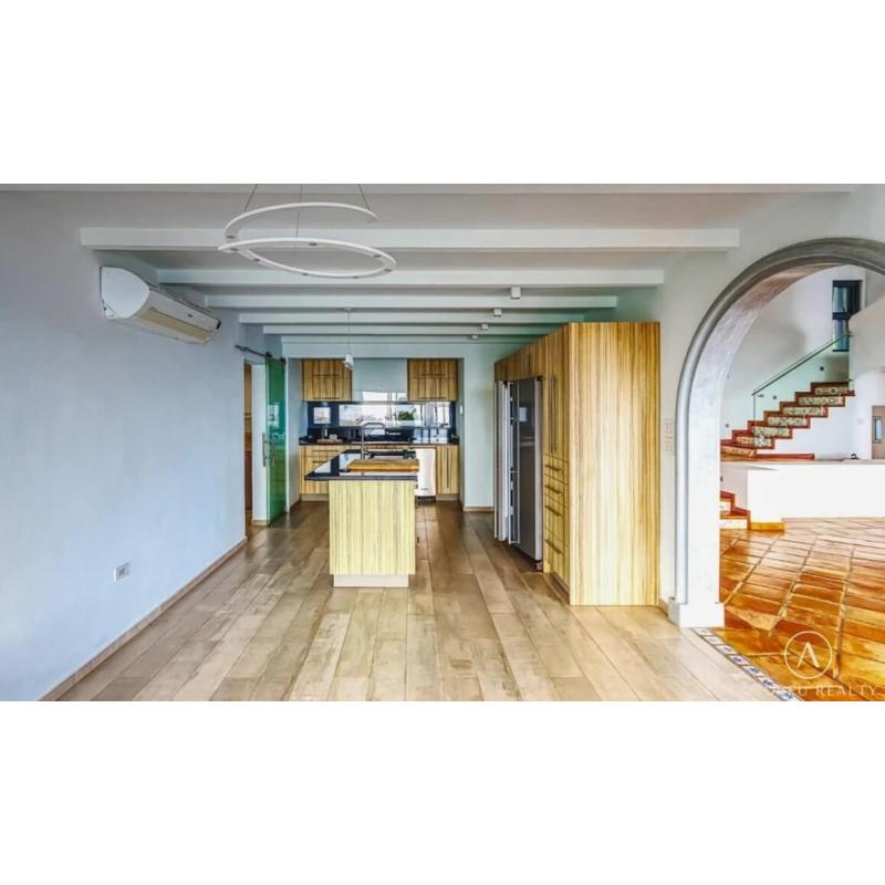 Villa Oceane for Sale in Sint Maarten